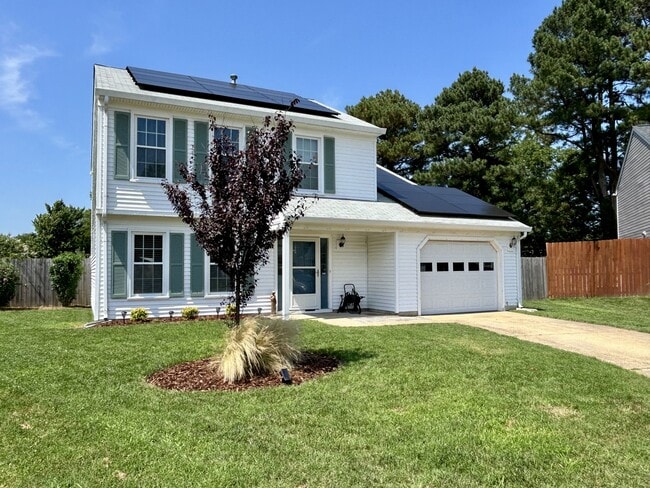Building Photo - 1701 Everest Cir