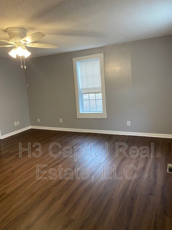 Foto del edificio - 77 Sunset Ave