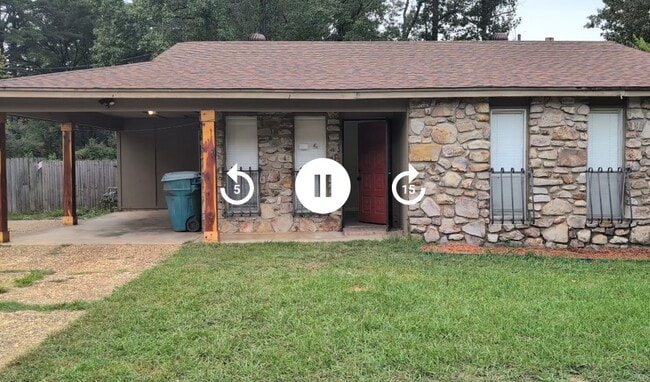 Building Photo - 9508 Labette Dr