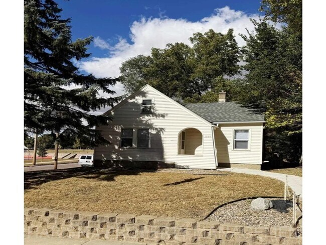 Foto del edificio - Charming 3 BD Home Across from Emerson Park – Move-In Ready!