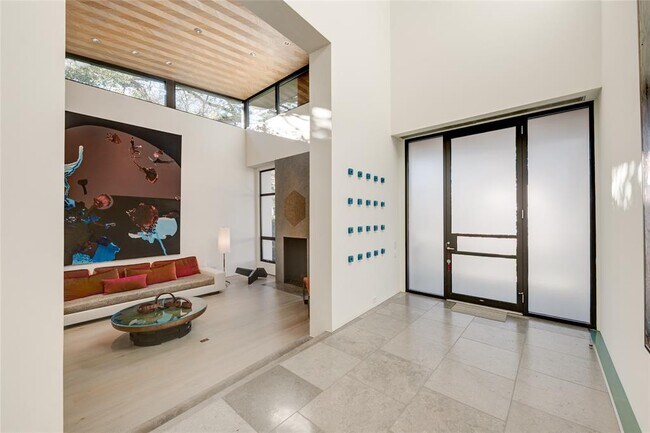 Foto del edificio - 2301 Ella Lee Ln