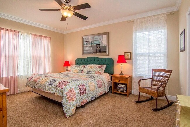 Foto del edificio - 7703 S Fitzgerald St