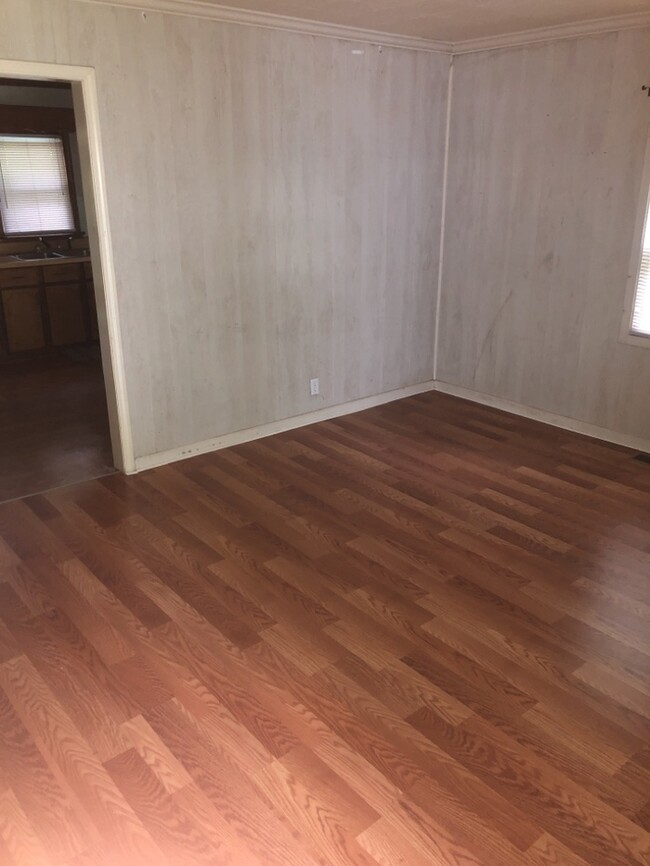 Building Photo - 2 Bedroom in Honea Path