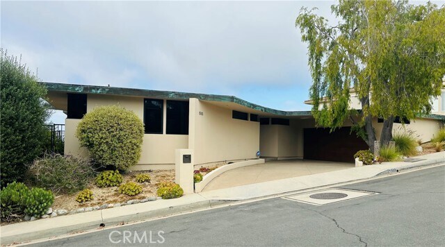 Building Photo - 1505 Skyline Dr