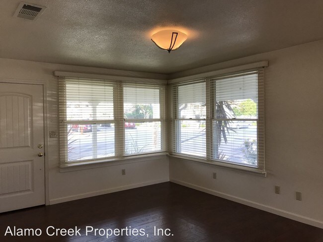 Building Photo - 324 Stevenson St