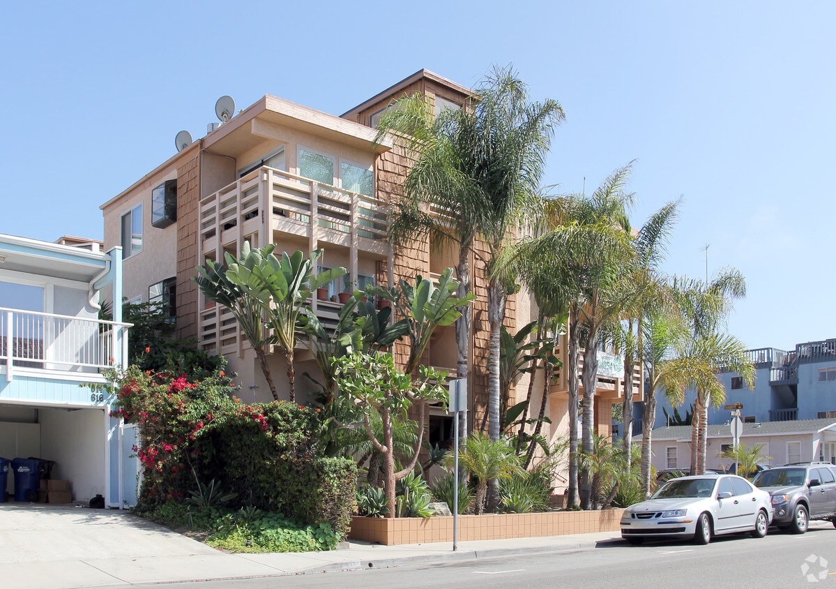 Foto del edificio - 600 Monterey Blvd
