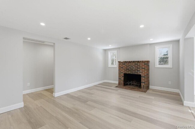 Foto del edificio - 452 Montauk Hwy