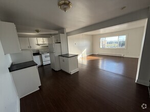 Building Photo - 95 Coldbrook Crescent