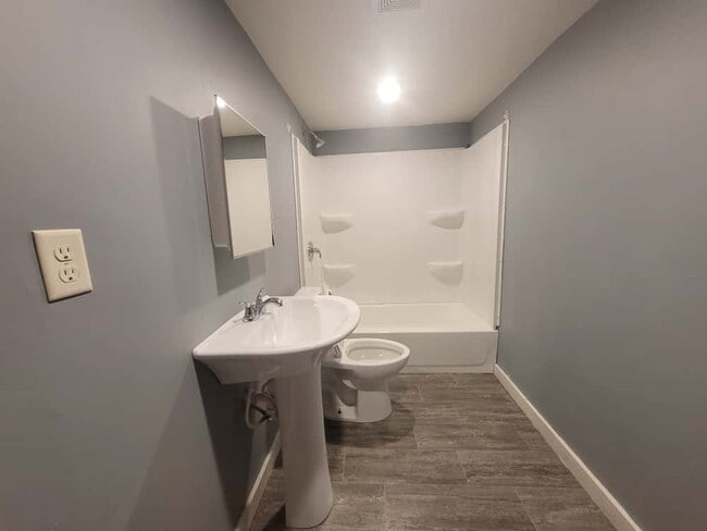 Foto del edificio - 424 1/2 N Wheeler Ave