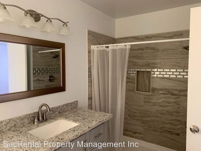 Building Photo - 6830 Rancho Adobe Dr
