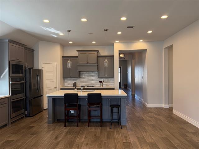 Foto del edificio - 2421 Stella Ln