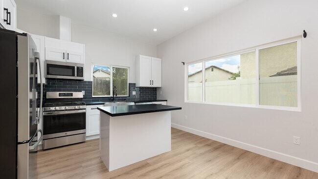 Foto del edificio - 7246 Canyon Hill Way