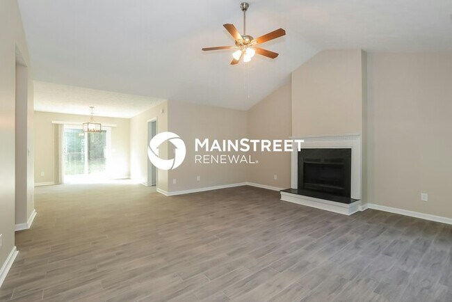 Foto del edificio - 3 Bedroom Pet-Friendly Home in LOGANVILLE,...