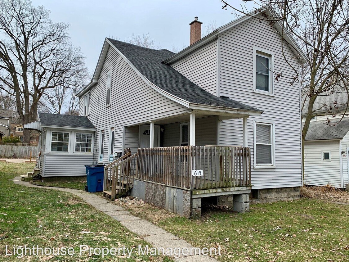 Primary Photo - 615 Prospect Ave NE