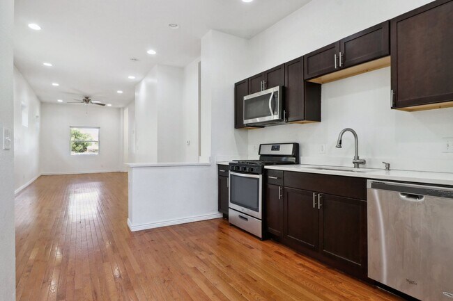 Foto del edificio - 3242 Gilpin St