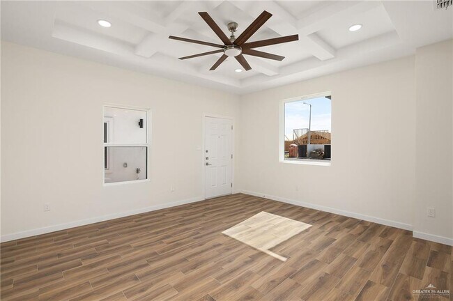 Building Photo - 16 N Onyx Ave