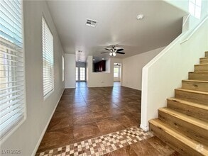 Building Photo - 11087 Deluna St