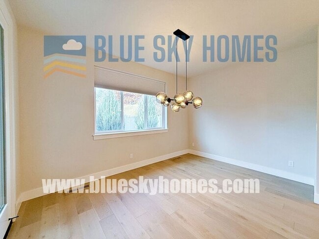 Building Photo - 3273 S Yorktown Ln