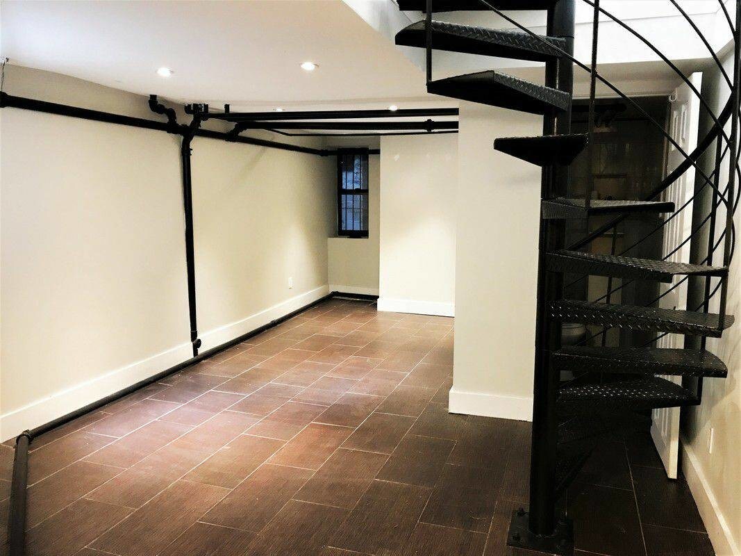 Foto principal - 1336 Sterling Pl