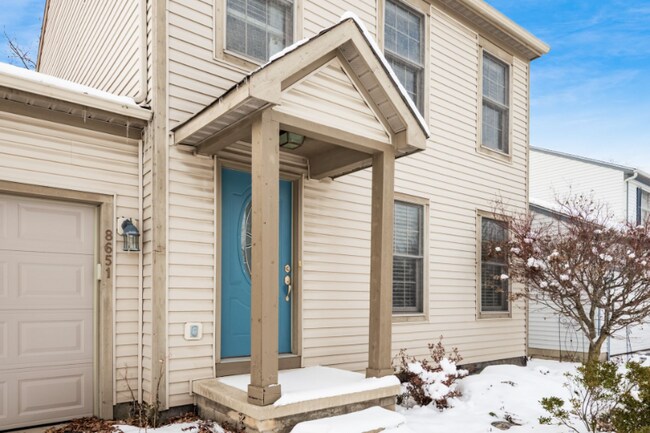 Foto del edificio - 8651 Olenbrook Dr