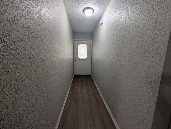 Foto del edificio - 3008 Brittney Ln
