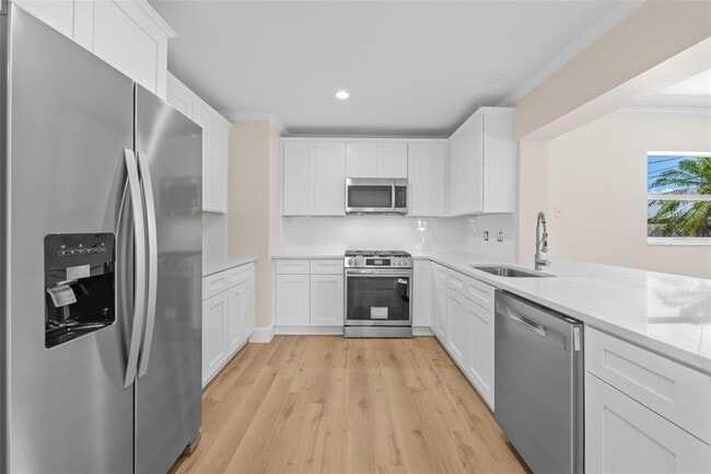 Building Photo - 2026 Bayou Grande Blvd NE