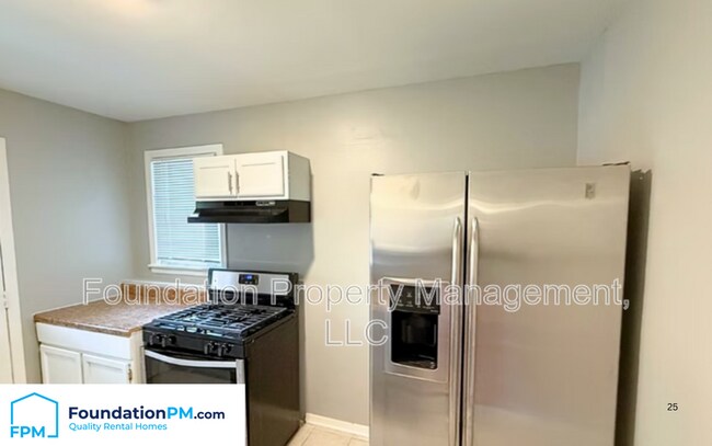 Foto del edificio - 4955 Biscoe Ave