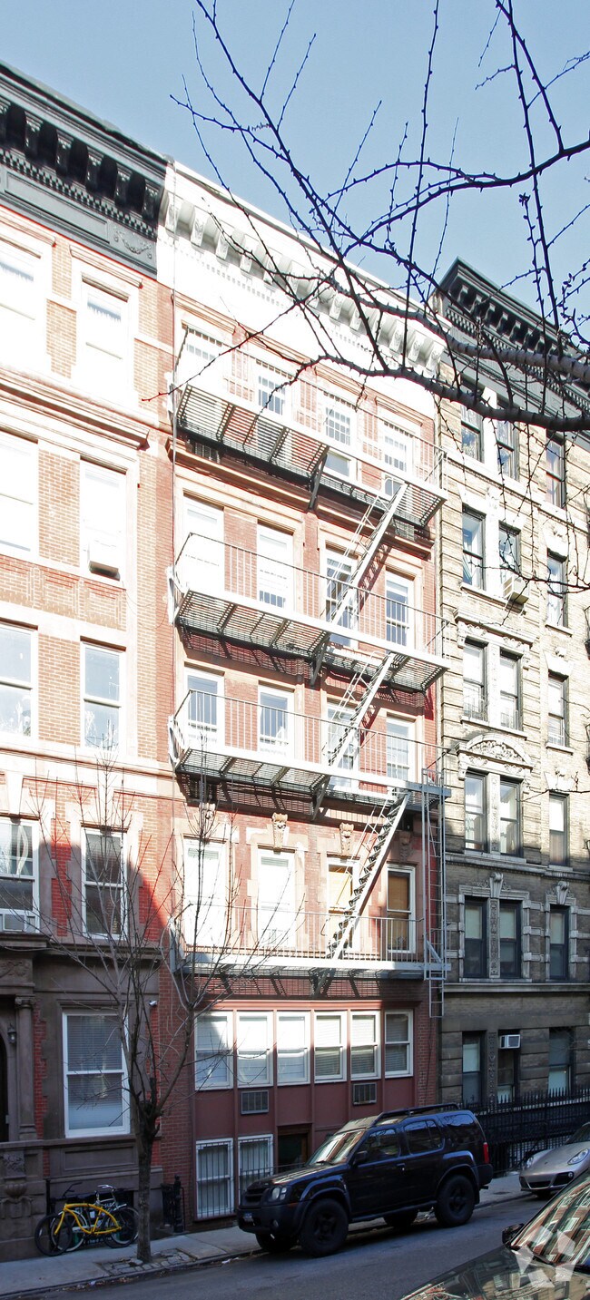 Foto del edificio - 281 W 11th St