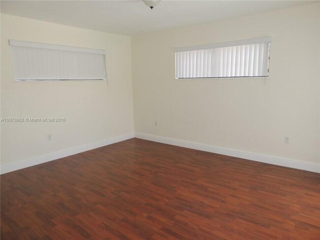 Foto del edificio - 3 bedroom in Hollywood FL 33020