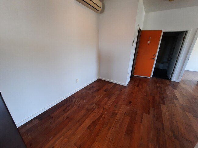 Foto del edificio - 2516 Kent St