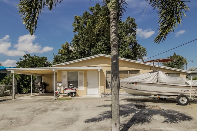 Building Photo - 609 NW 19th St