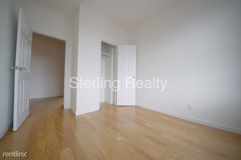 Foto principal - 31-75 35th St