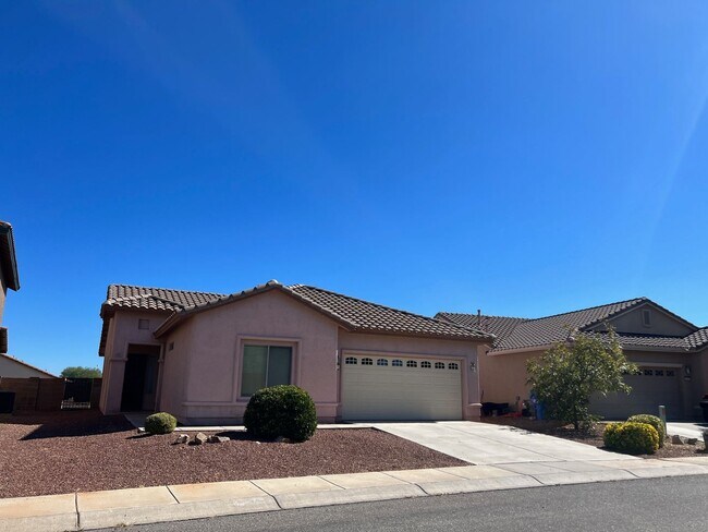 Building Photo - 1025 Estancia Drive