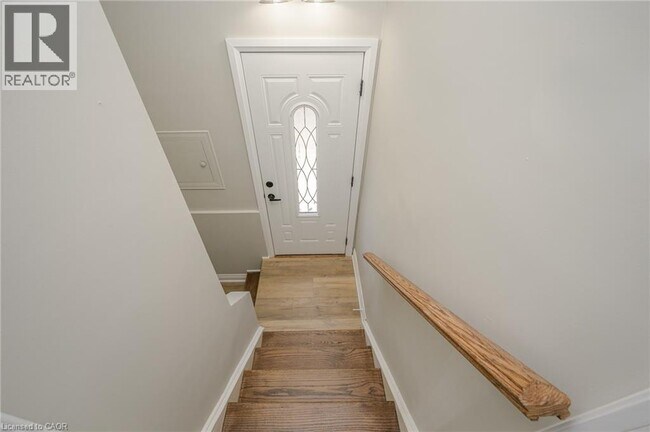 Photo du bâtiment - 144 E 44th St