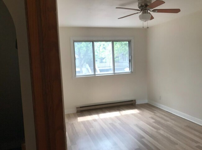 Main bedroom - 9035 Rue Boivin