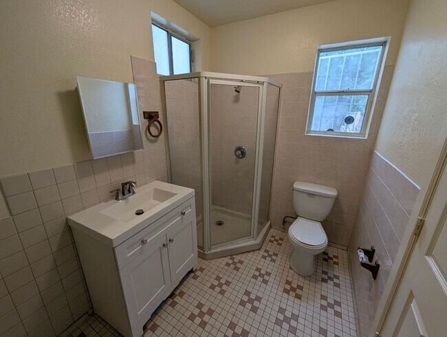 Foto del edificio - 322 Peralta St