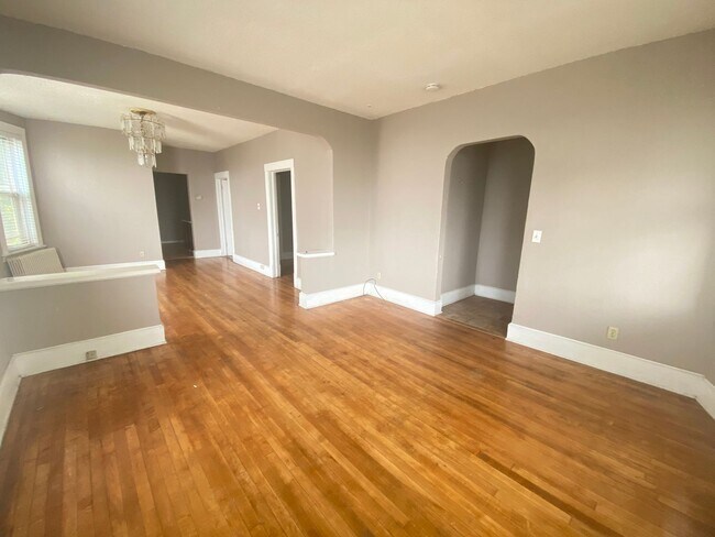 Building Photo - 208 Piedmont Ave