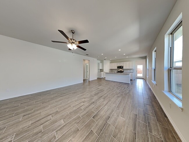 Building Photo - 1629 Briar Hunt Dr