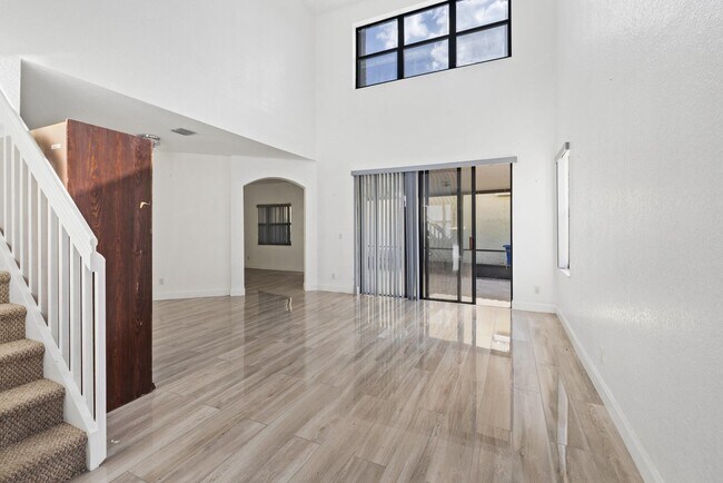 Foto del edificio - 3471 NW 112th Ave