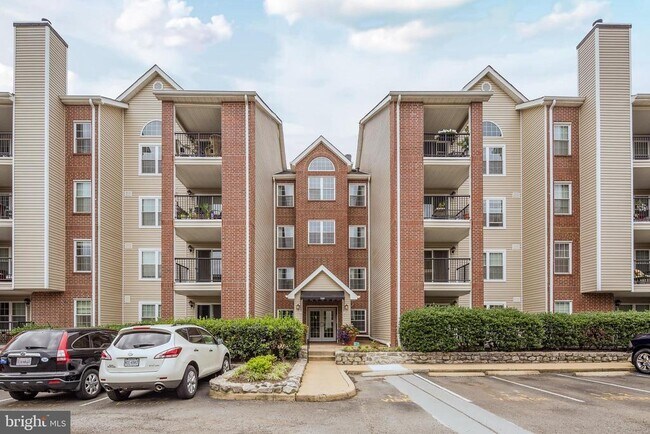 Building Photo - 3309 Wyndham Cir