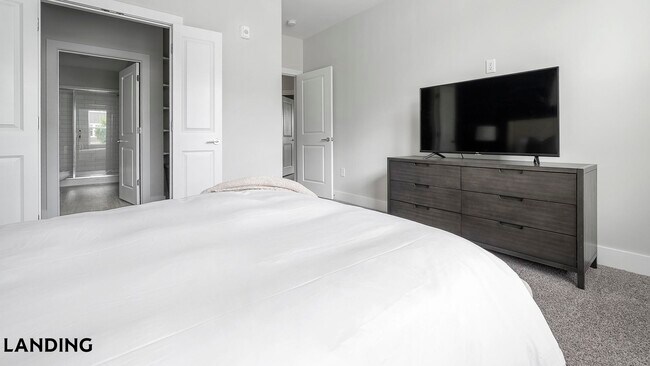 Foto del edificio - 3005 Chestnut Grv Ln