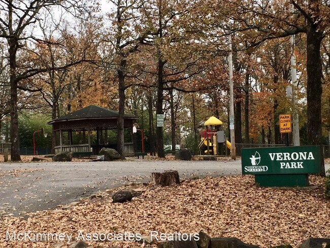 Building Photo - 3 br, 1 bath House - 505 Verona Avenue