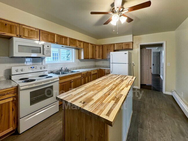 Foto del edificio - 168 S Jones St