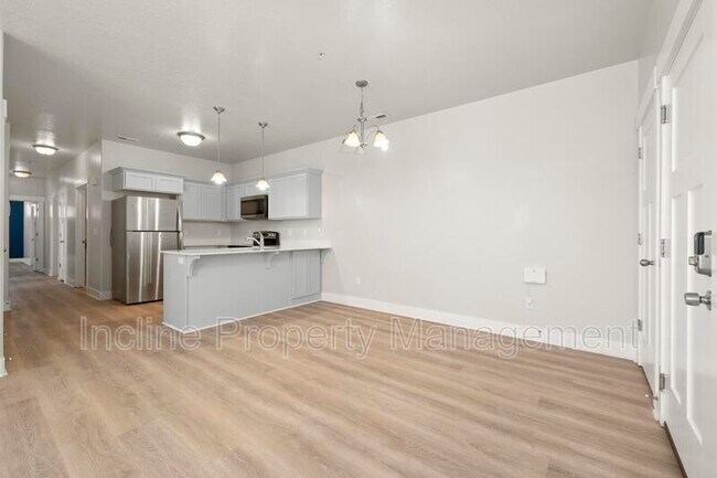 Foto del edificio - 1717 N Exchange Park Rd