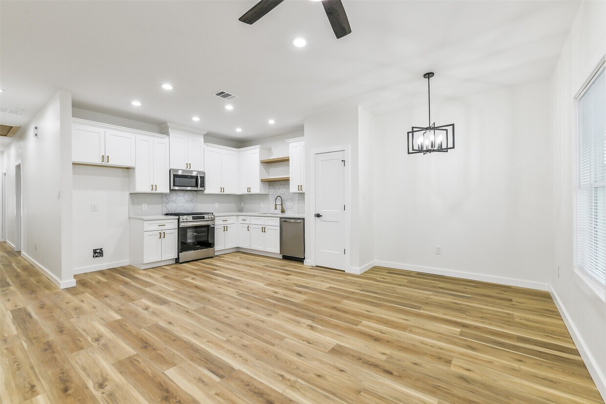 Primary Photo - 7486 Stanwick Dr