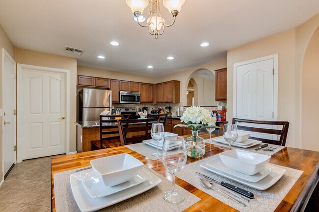 Foto del edificio - 3847 E Stratford Pl