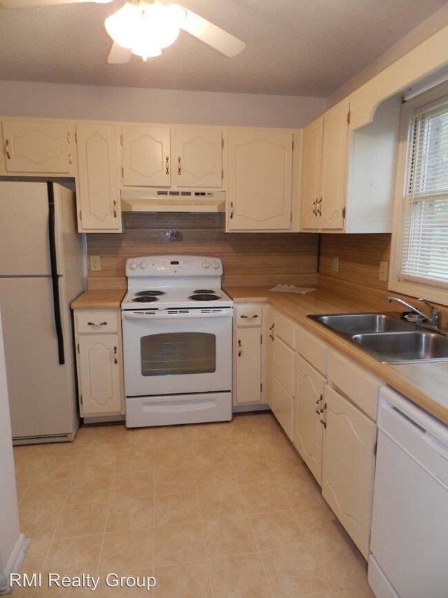 2 br, 1 bath House 3887 Overton Manor Trail House Rental in