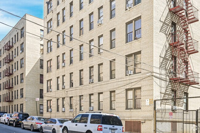 Building Photo - 86-22 Dongan Ave