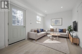 Building Photo - 54 Tuscarora Dr