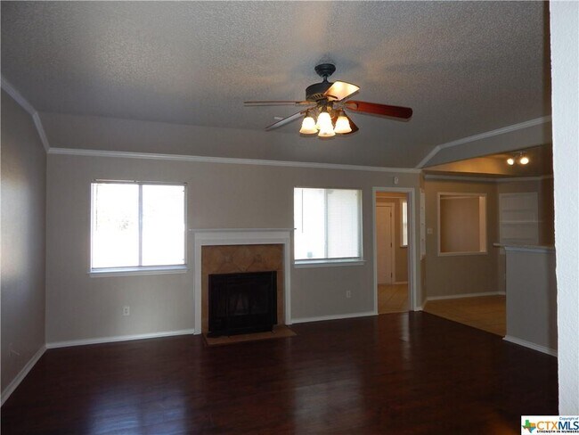 Building Photo - 3401 Dorothy Jane Dr